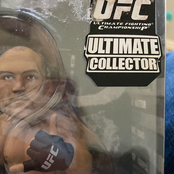 UFC Ultimate Fighting Championship BJ “The Prodigy” Penn figure sealed in box - Picture 5 of 6